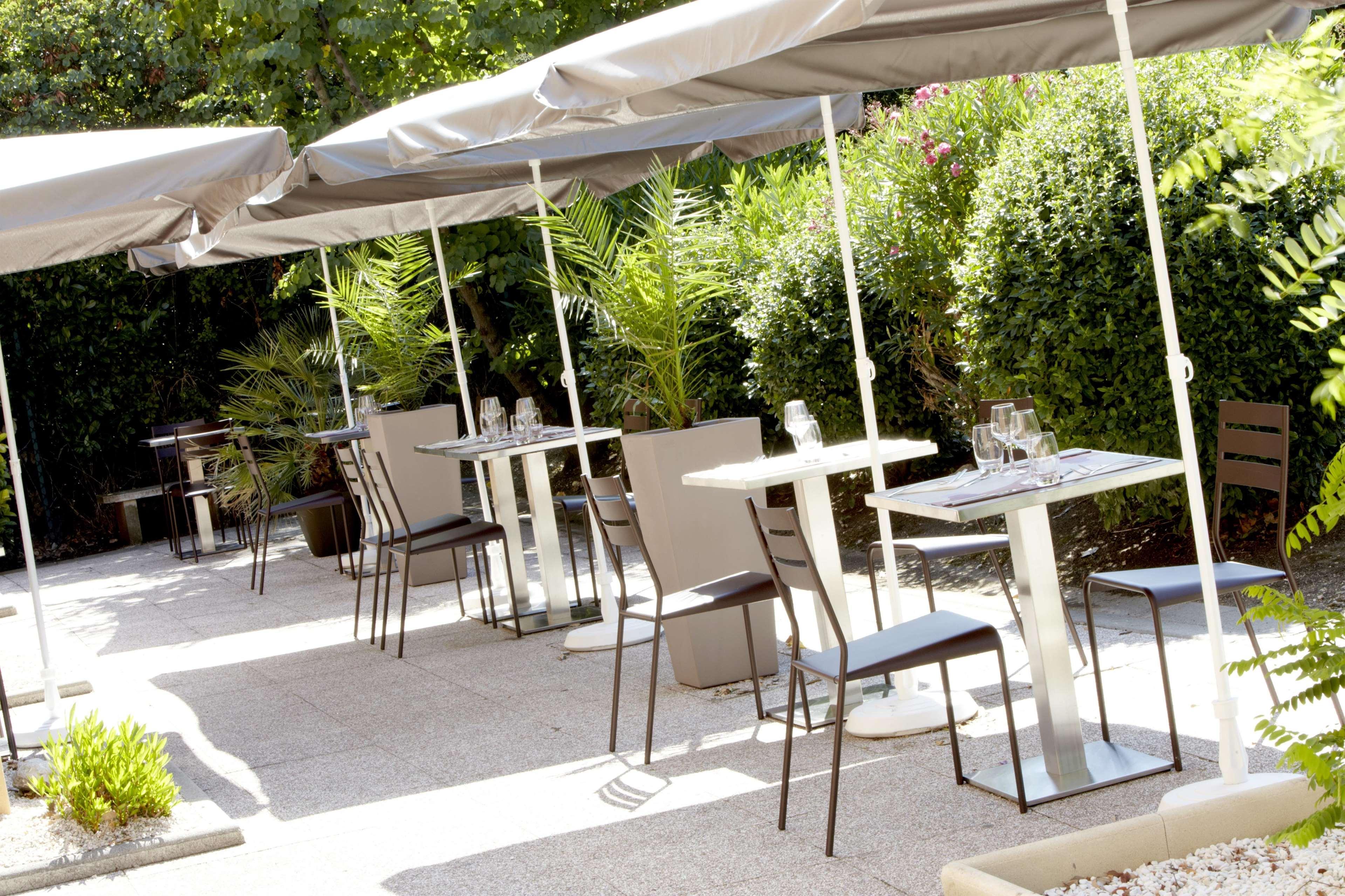 Kyriad Direct Marseille Est La Valentine La Penne-sur-Huveaune Restaurante foto